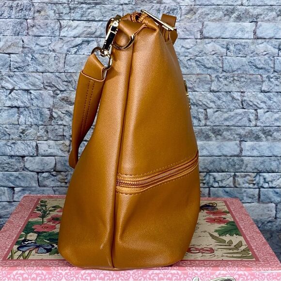 Loulu Beige Tote Bag NWOT Converts to Crossbody Bag Strap Included - Picture 3 of 8